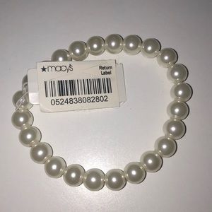 Macy’s Pearl Bracelet